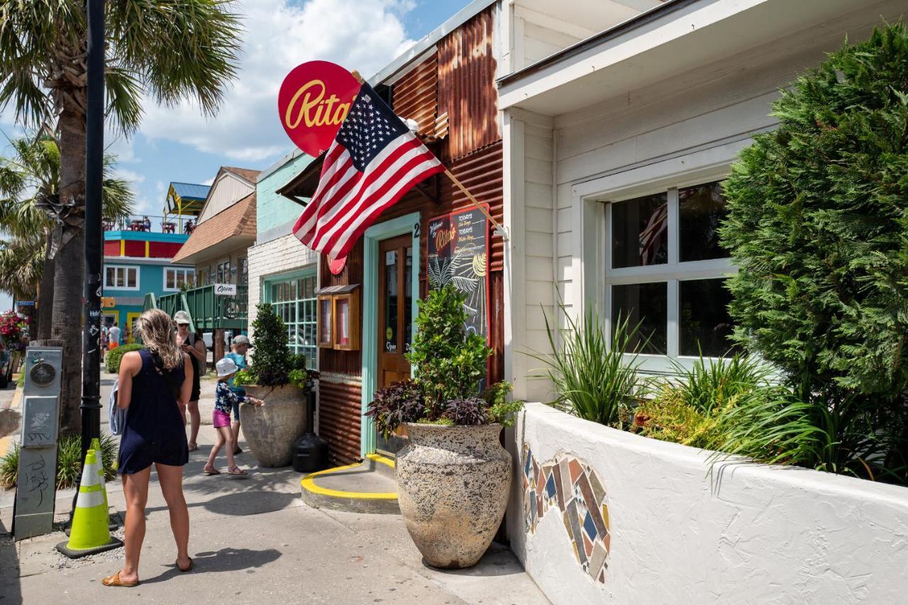 The Folly Feeling 1 Block To Beach Folly Beach Exterior photo